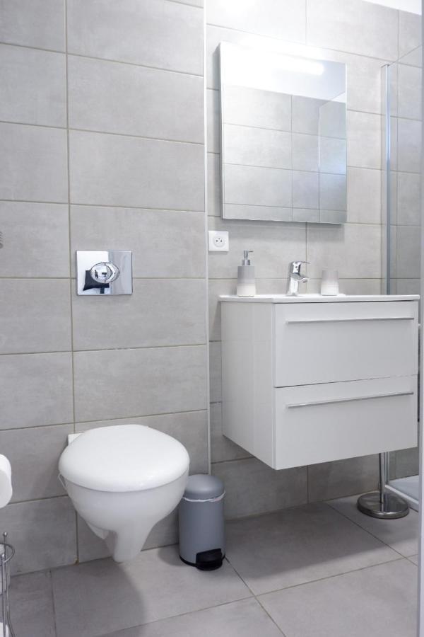 N7 Maison T2 Climatise Avec Jacuzzi Prive Ajaccio  Exterior photo
